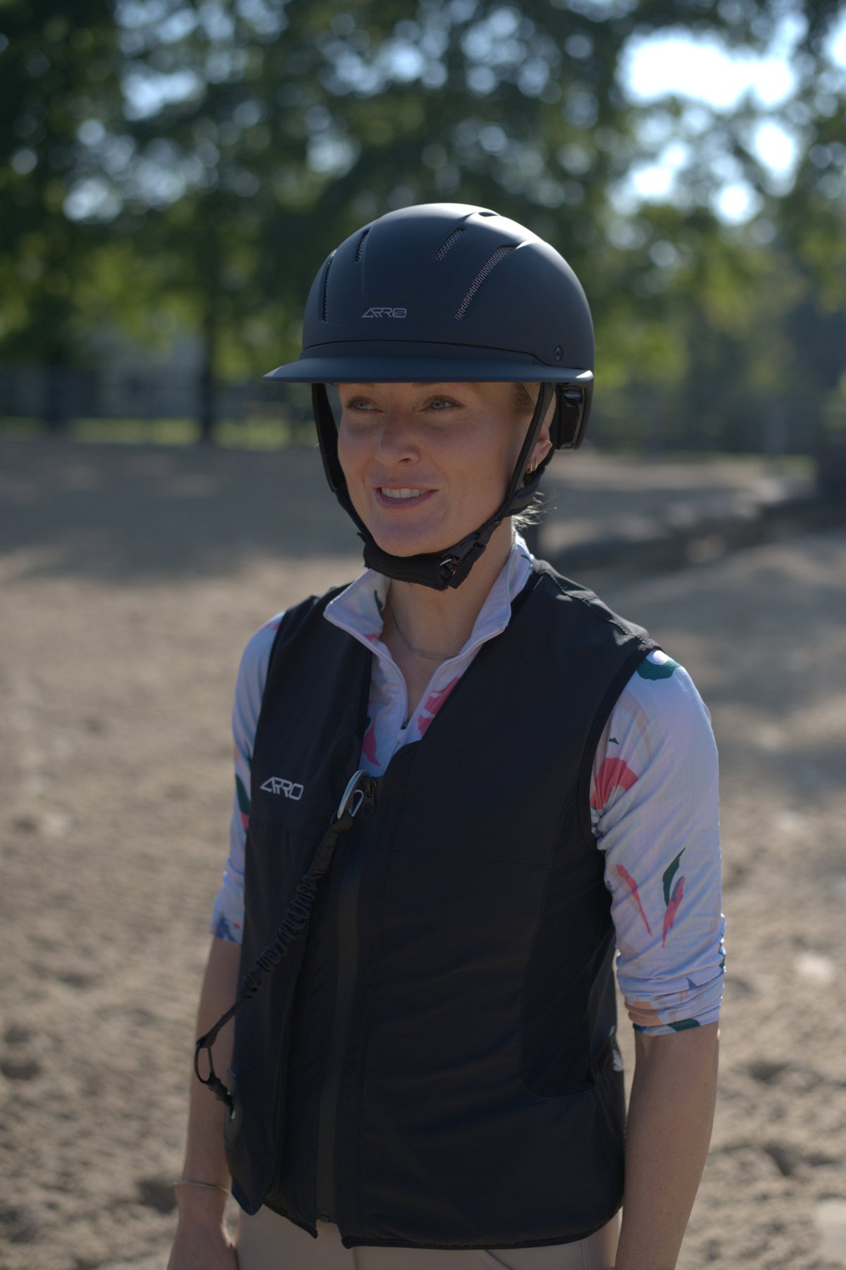 ARRO Equestrian Air Vest in black, worn by a rider – front view